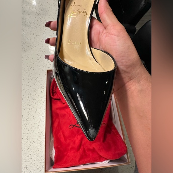 Christian Louboutin Iriza 100 mm Pumps Patent Calf
Black size 38 - Picture 3 of 7